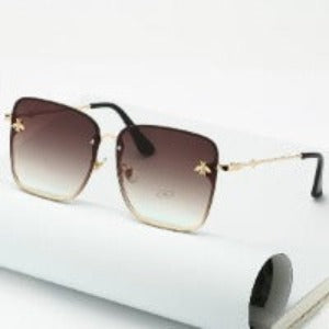 The &quot;Alectrona&quot; Shades